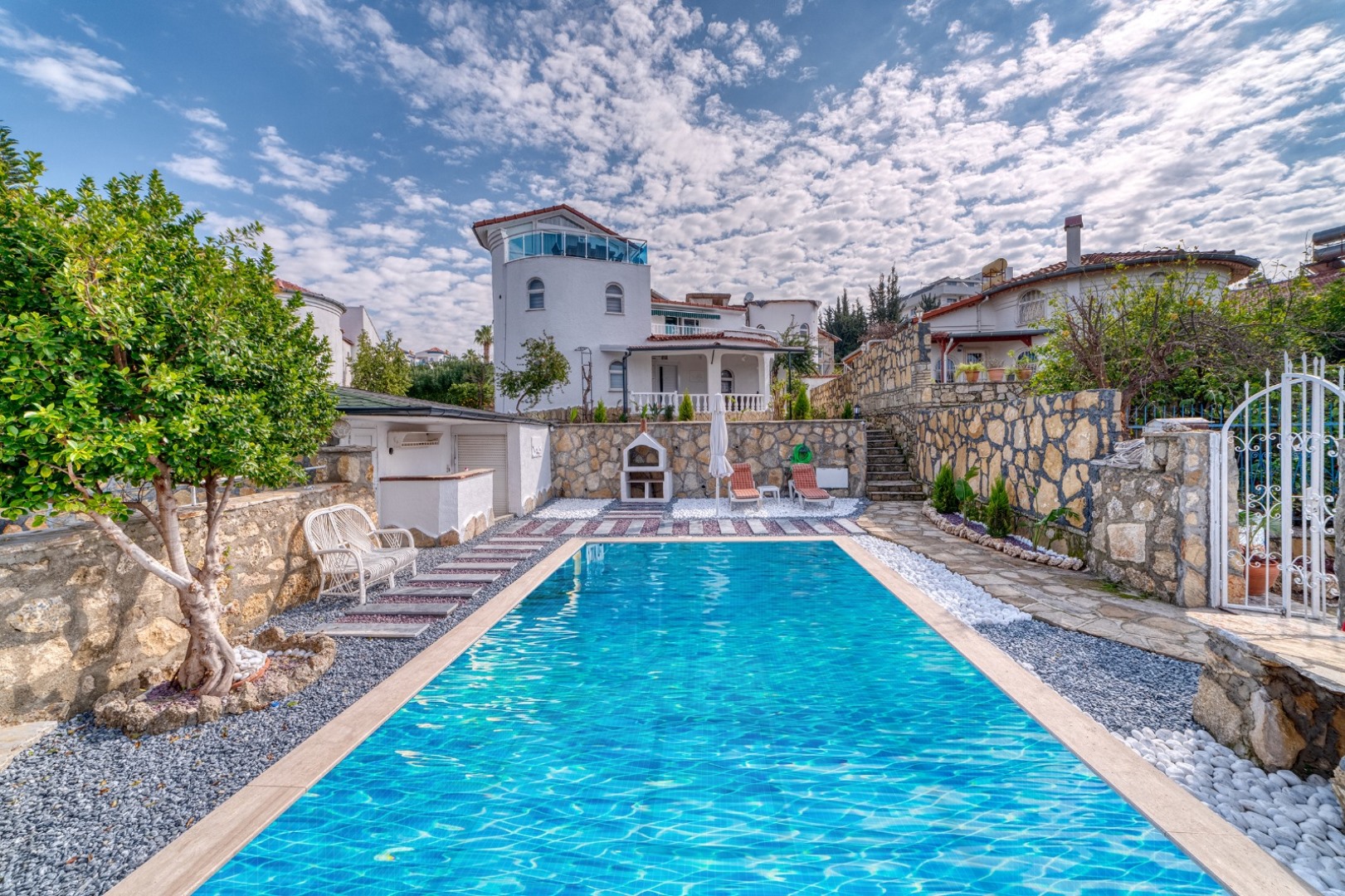 Alanya Real Estate Furnished 6 Room Triplex Villa For Sale In Turkler Alanya 02