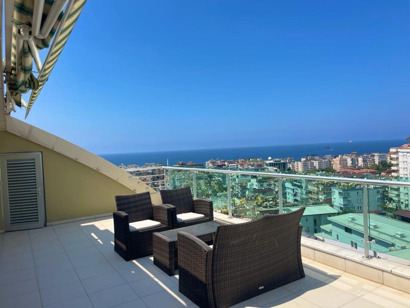 Alanya Real Estate Furnished Sea View 4 Room Apartment For Sale In Cleopatra Alanya 13